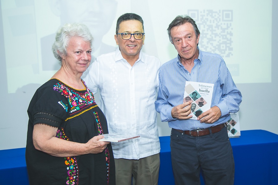 Entrega del libro Tolimenses que dejan huella VIII